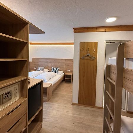 Hotel Crystal เอนเกลเบิร์ก ภายนอก รูปภาพ