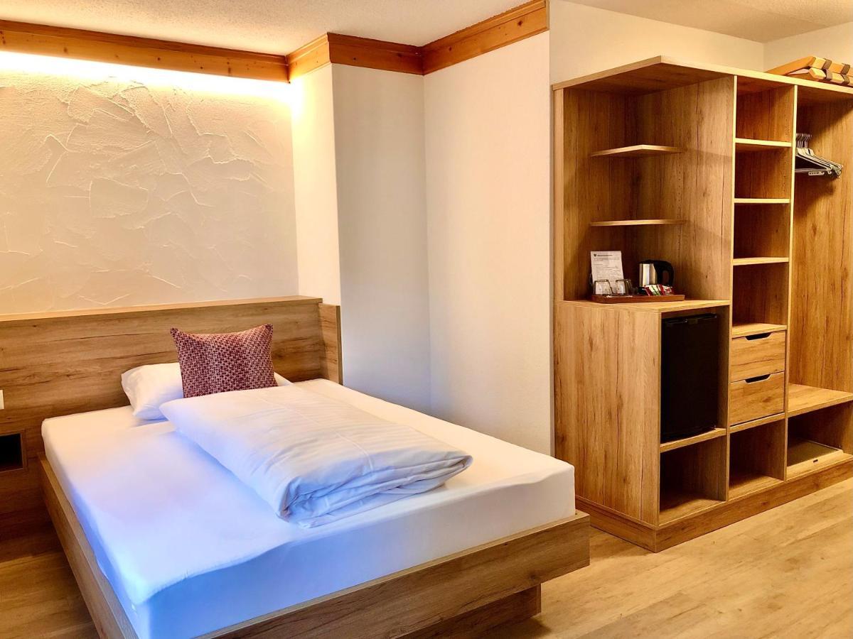 Hotel Crystal เอนเกลเบิร์ก ภายนอก รูปภาพ